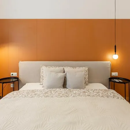 Apartment Luxurious Minimalist With Sauna By Prestige Homes Budapest