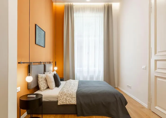 Luxurious Minimalist With Sauna By Prestige Homes בודפשט