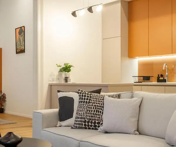 דירה Luxurious Minimalist With Sauna By Prestige Homes *