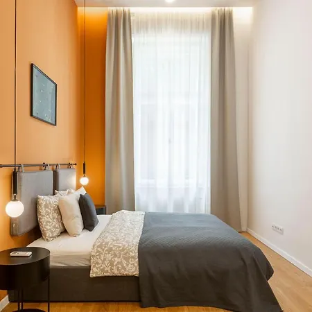 Luxurious Minimalist With Sauna By Prestige Homes Budapeszt